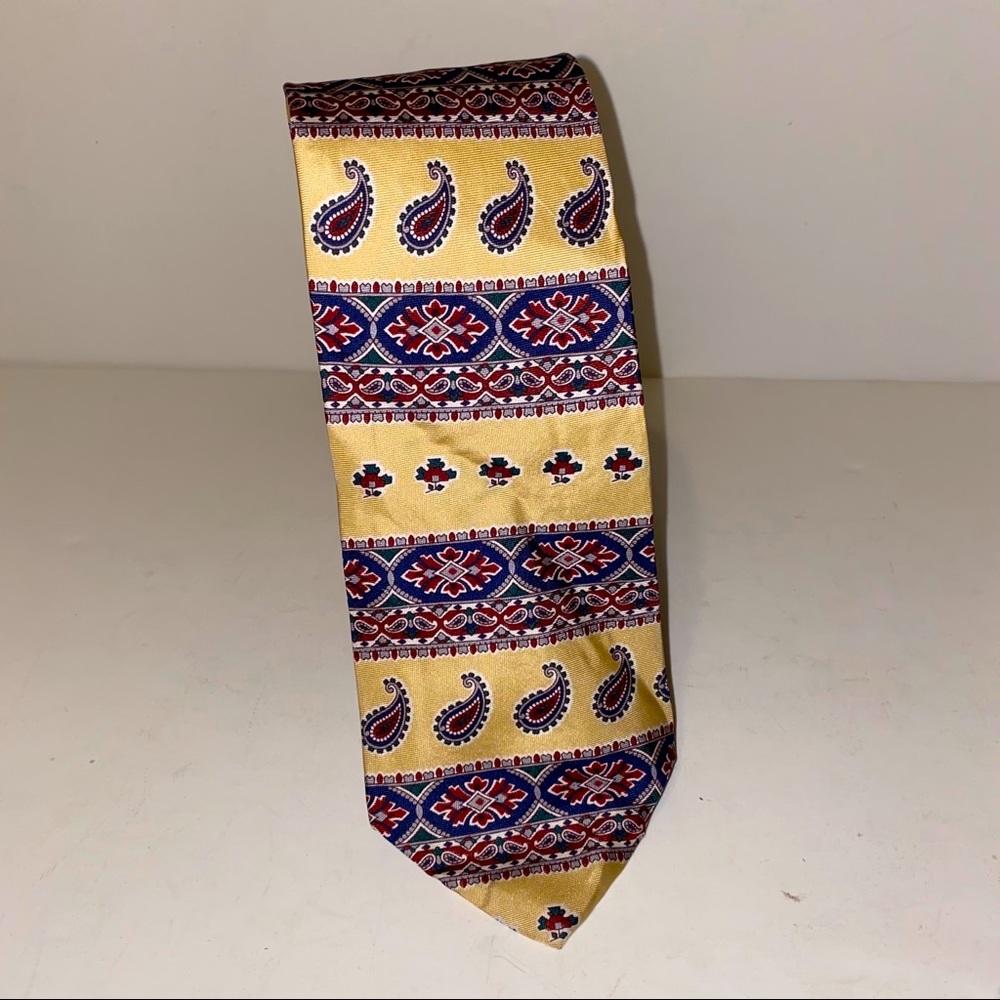 Claybrook 100% silk tie